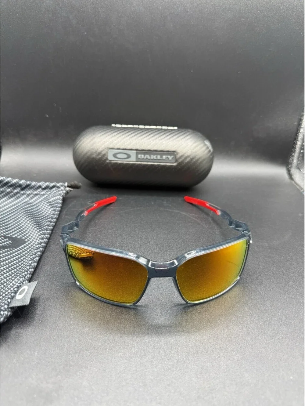 Oakley Siphon Crystal Black/Prizm Ruby Iridium Polarized  OO9429-0364